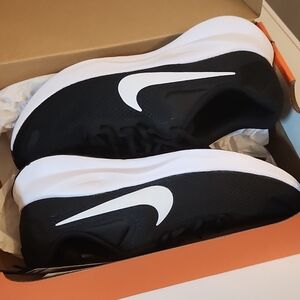 Nike Black & White Running Shoes with Swoosh